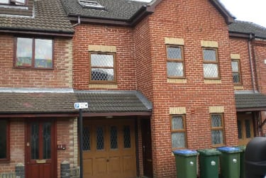 3 bed house, Castle Street, Inner avenue, Southampton, SO146HF - Image 2